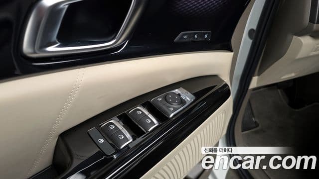 Kia Carnival 2021 — Şəkil 19/20