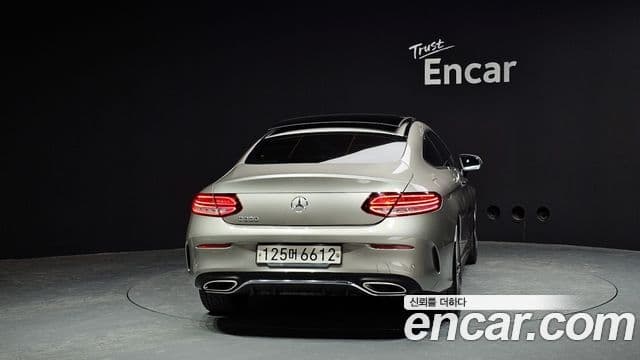 Mercedes-Benz C-Class 2020 — ფოტო 4/20
