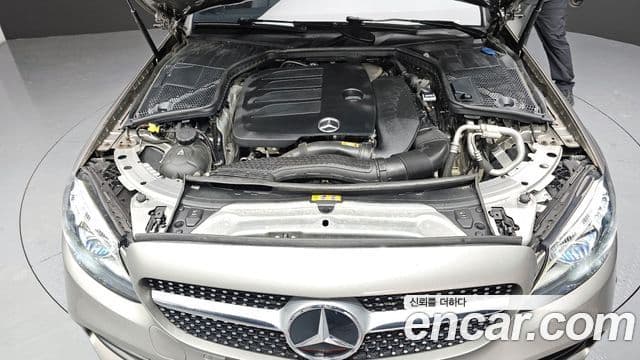 Mercedes-Benz C-Class 2020 — ფოტო 6/20