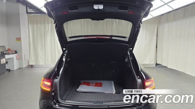 Porsche Macan 2023 — фото 20 из 20