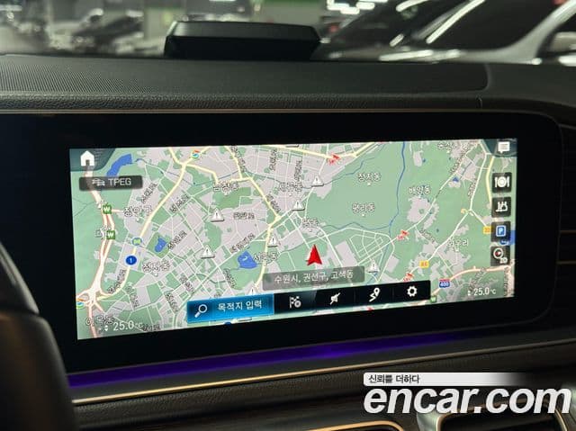 Mercedes-Benz GLS-Class 2023 — Photo 7/19