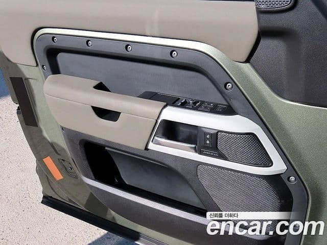 Land Rover Defender 2021 — Şəkil 11/20