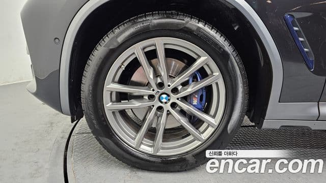BMW X4 2020 — Фото 4/20
