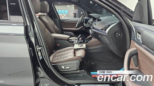 BMW X4 2020 — Фото 11/20