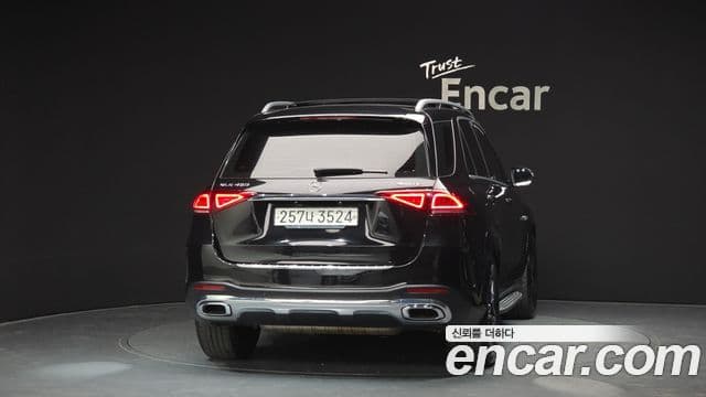 Mercedes-Benz GLE-Class 2020 — ფოტო 15/20