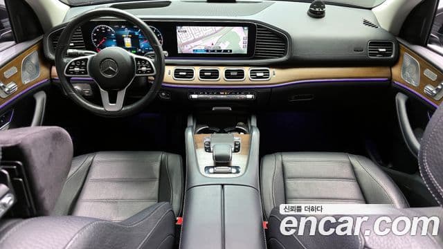 Mercedes-Benz GLE-Class 2020 — ფოტო 16/20