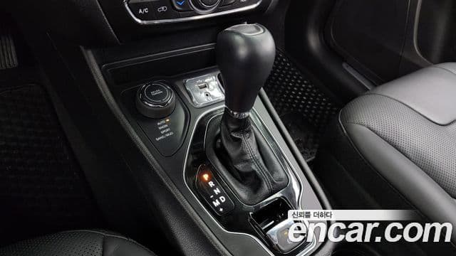 Jeep Cherokee 2021 — Photo 12/20
