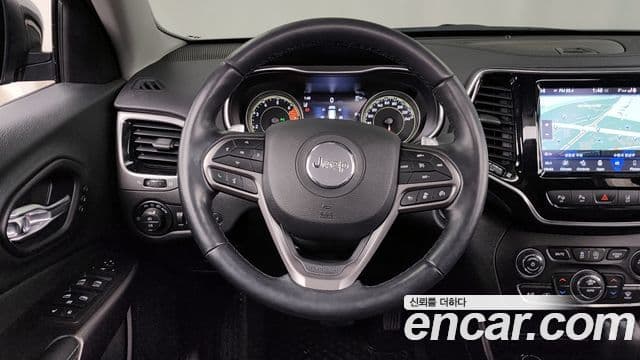 Jeep Cherokee 2021 — Photo 18/20