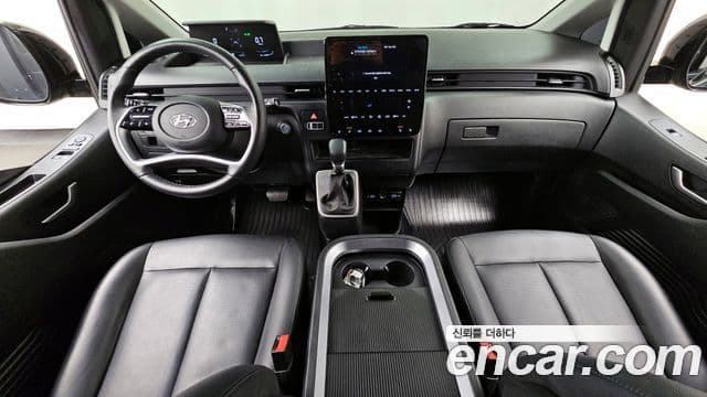 Hyundai Staria 2023 — ფოტო 7/20