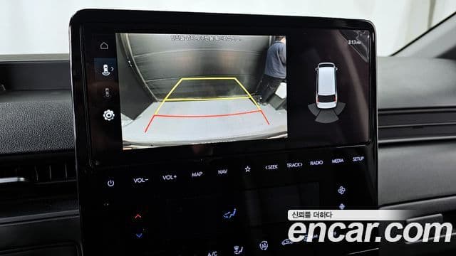 Hyundai Staria 2023 — ფოტო 17/20
