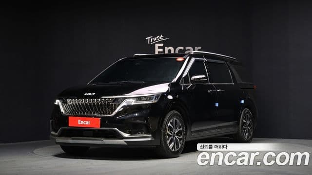 Kia Carnival 2023 — Фото 1/20