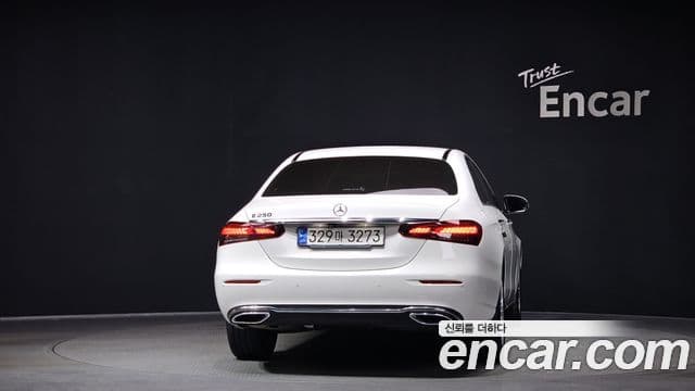 Mercedes-Benz E-Class 2020 — Şəkil 16/20
