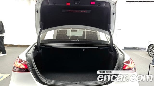 Mercedes-Benz E-Class 2020 — Şəkil 7/20