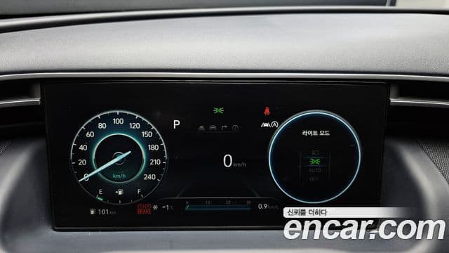 Hyundai The New Tucson 2021 — Фото 8/20