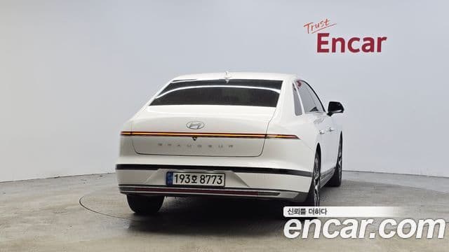Hyundai Grandeur 2023 — Şəkil 4/20