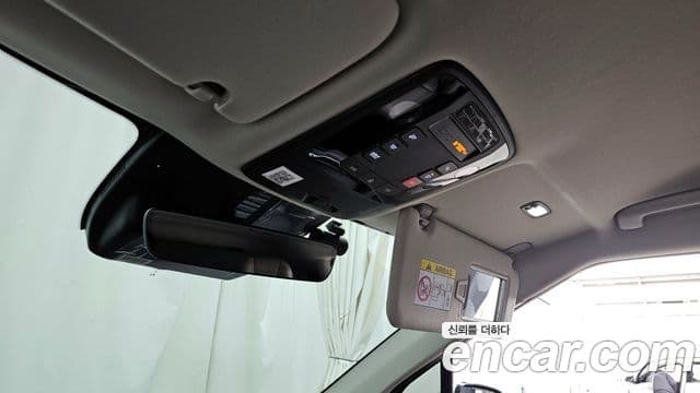 Kia Carnival 2024 — Фото 19/20