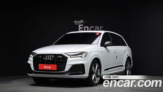 Audi Q7 2023 — Photo 5/20