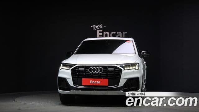 Audi Q7 2023 — ფოტო 3/20