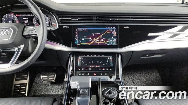 Audi Q7 2023 — ფოტო 14/20