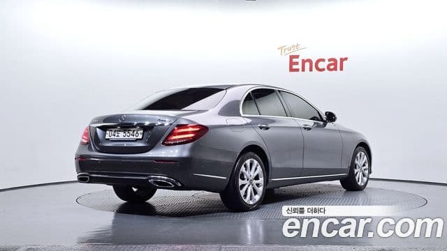 Mercedes-Benz E-Class 2018 — Şəkil 2/20