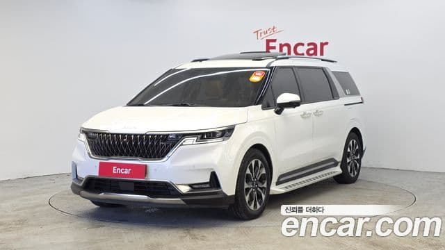 Kia Carnival 2023 — Фото 1/20