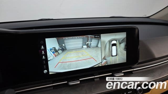Kia Carnival 2023 — Фото 16/20