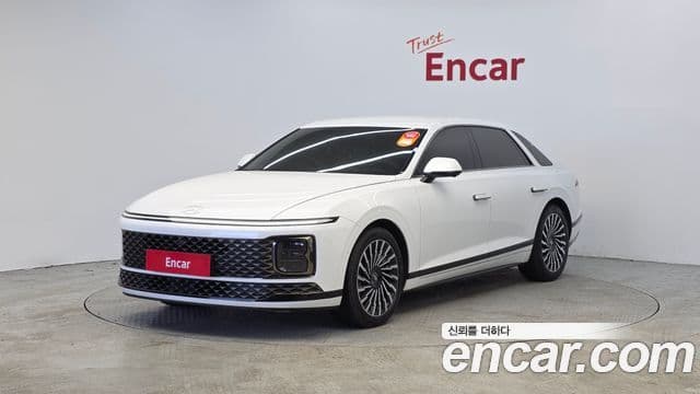 Hyundai Grandeur Hybrid 2023 — Photo 16/20