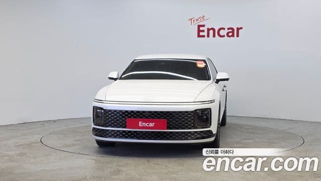 Hyundai Grandeur Hybrid 2023 — Photo 7/20