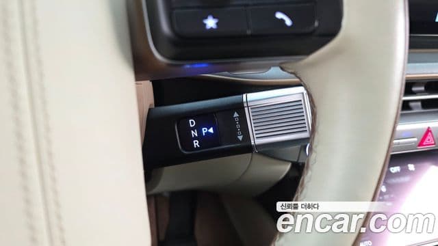 Hyundai Grandeur Hybrid 2023 — Photo 12/20