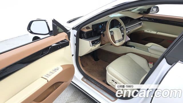 Hyundai Grandeur Hybrid 2023 — Photo 17/20