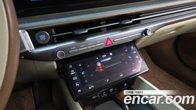 Hyundai Grandeur Hybrid 2023 — Photo 14/20