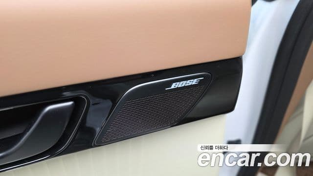 Hyundai Grandeur Hybrid 2023 — Photo 10/20