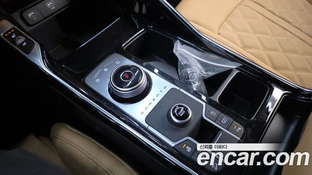 Kia Sorento 2022 — ფოტო 20/20