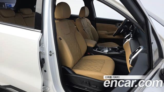 Kia Sorento 2022 — ფოტო 14/20