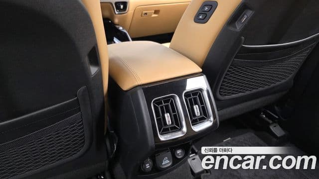 Kia Sorento 2022 — ფოტო 11/20