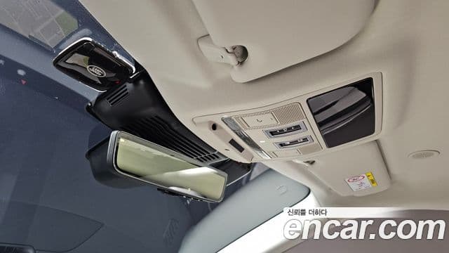 Land Rover Range Rover Evoque 2025 — ფოტო 14/20