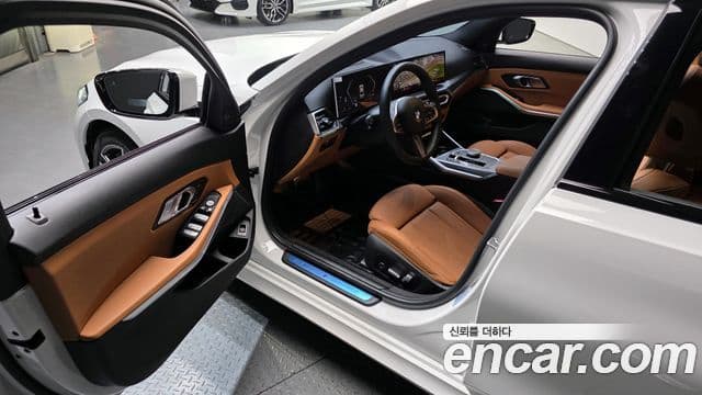 BMW 3 Series 2023 — Şəkil 10/20