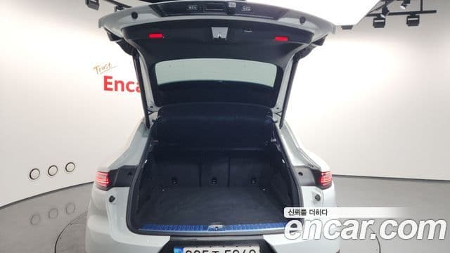 Porsche Cayenne 2021 — Şəkil 20/20
