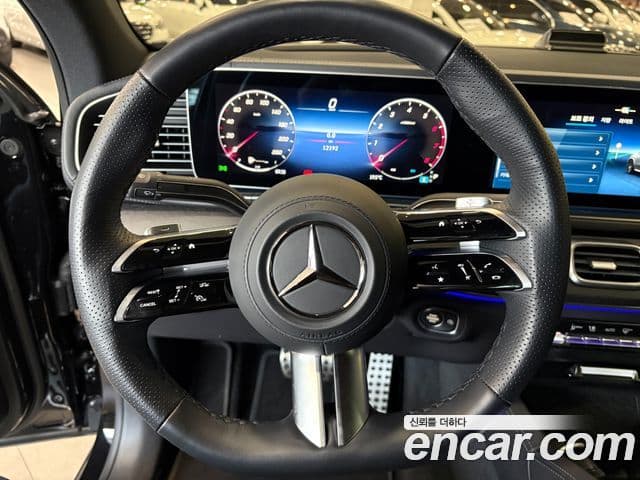 Mercedes-Benz GLE-Class 2025 — ფოტო 14/19