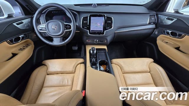 Volvo XC90 2022 — ფოტო 11/20