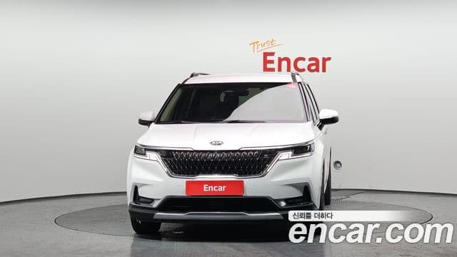 Kia Carnival 2021 — Фото 3/20