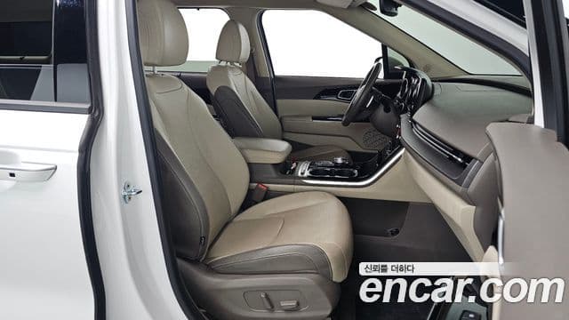 Kia Carnival 2021 — Фото 10/20