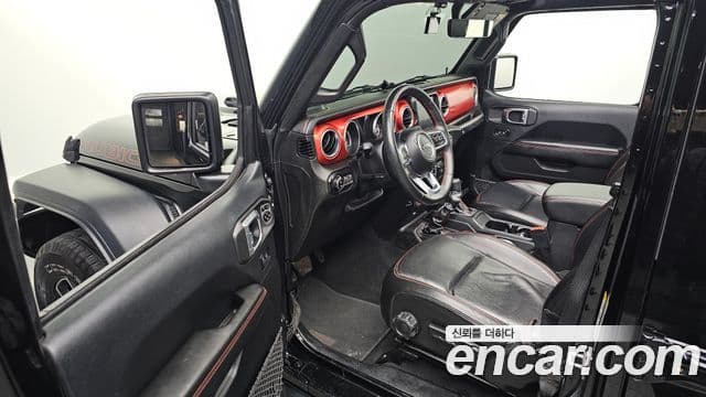 Jeep Wrangler 2018 — Фото 10/20