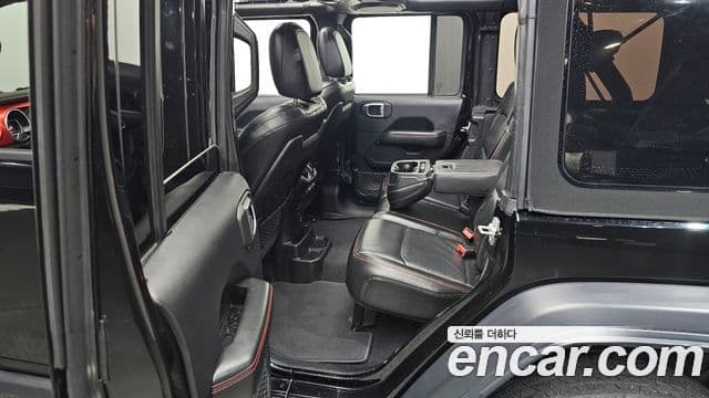Jeep Wrangler 2018 — Фото 11/20