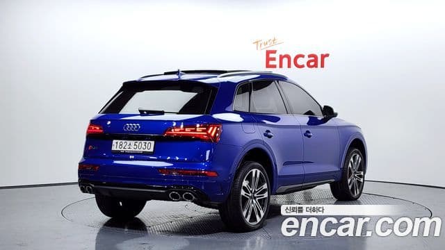 Audi SQ5 2021 — Şəkil 7/20