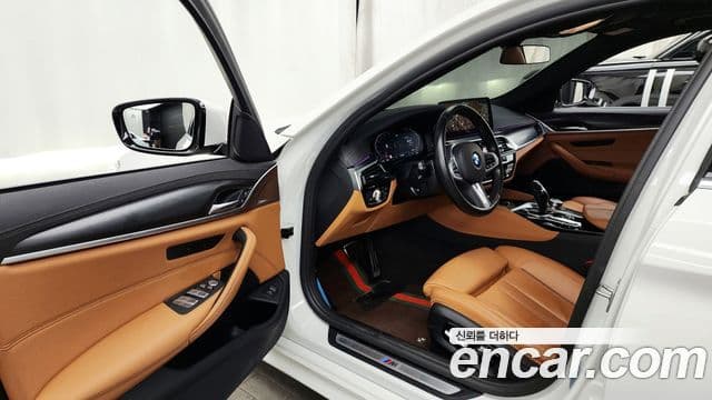 BMW 5 Series 2022 — Şəkil 8/20