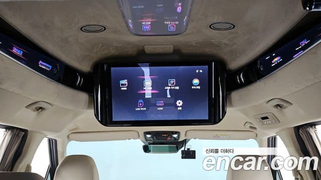 Kia Carnival 2024 — Фото 19/20