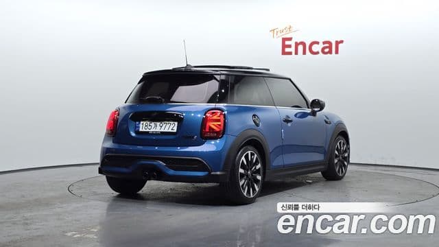 Mini Cooper S 2023 — ფოტო 2/20
