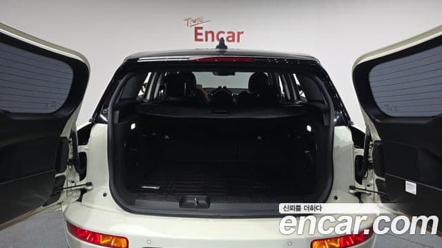 Mini Cooper Clubman 2021 — фото 20 из 20