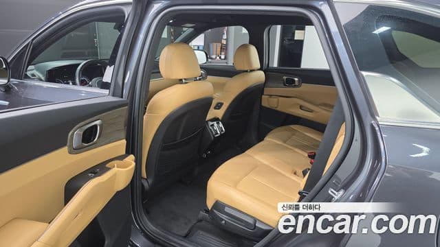 Kia Sorento 2022 — Şəkil 11/20